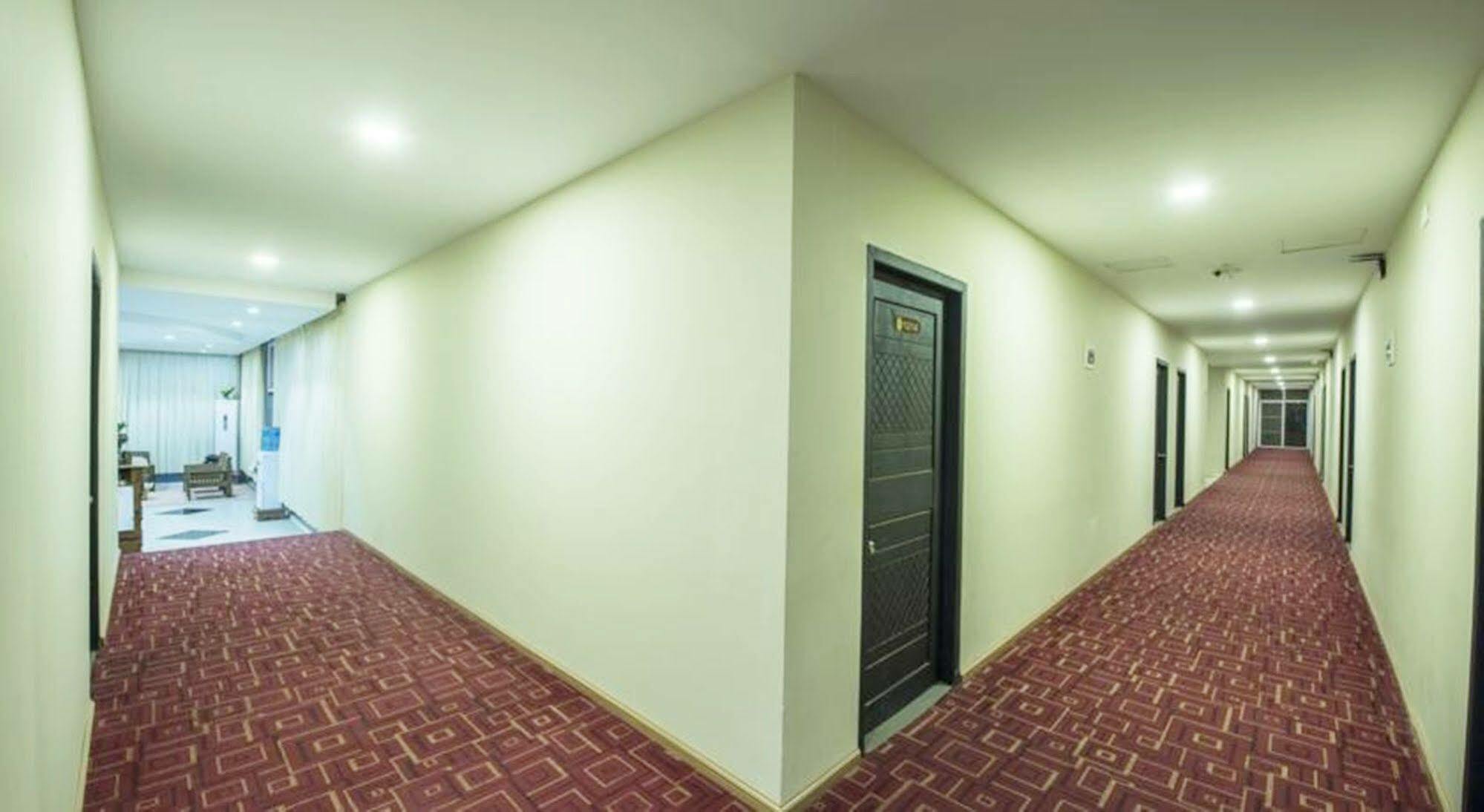 Sky View Hotel Bagan Exterior foto